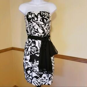 White House Black Market Black and White Strapless Floral Dress
